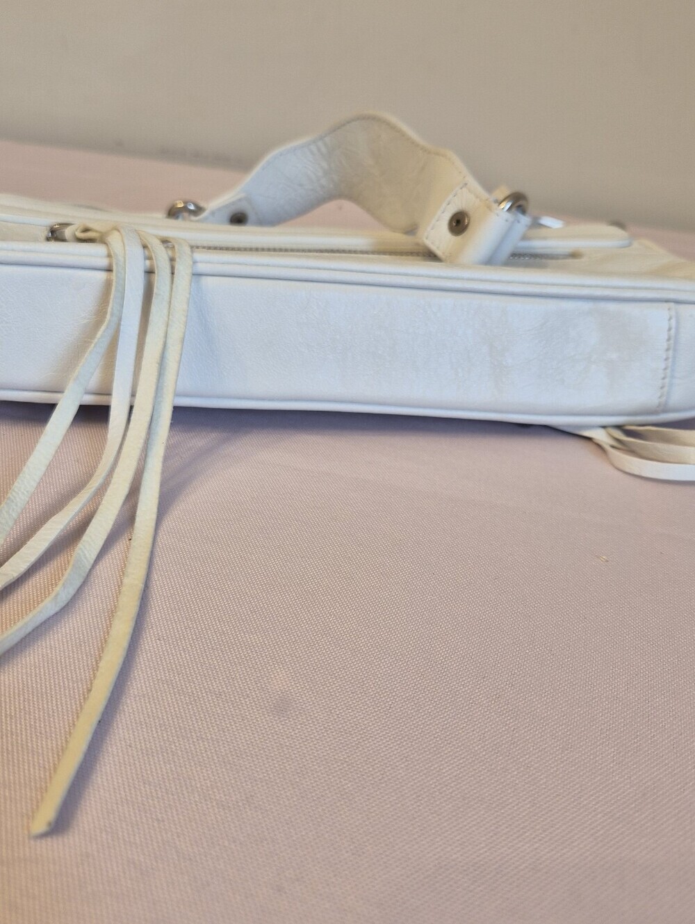 Balenciaga Le Cagole Shoulder Bag – Optic White - Picture 9 of 13